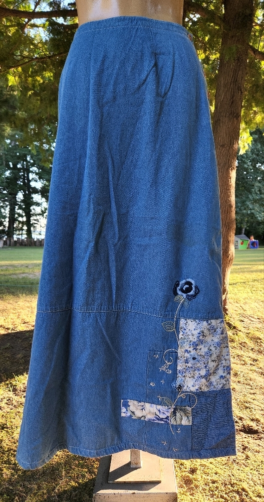 Vintage denim skirt